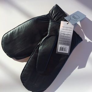 ili Black Leather Womens Mittens Medium